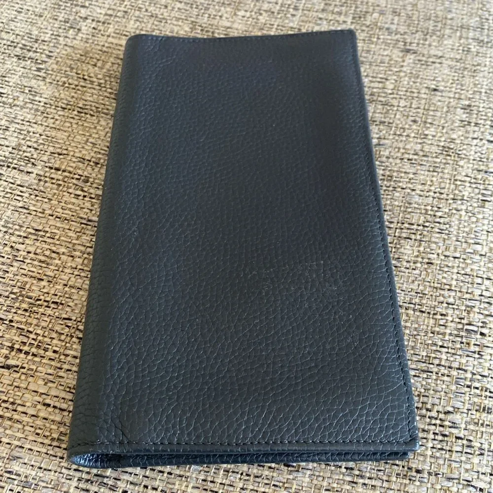 Abercrombie & Kent leather passport holder